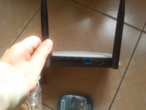 磊科NW714屁股